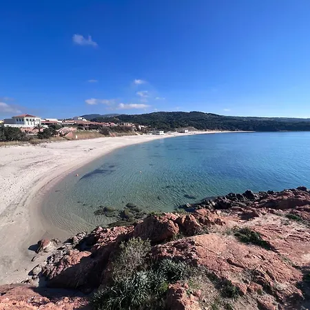 L'onda Apartment Trinità dʼAgultu